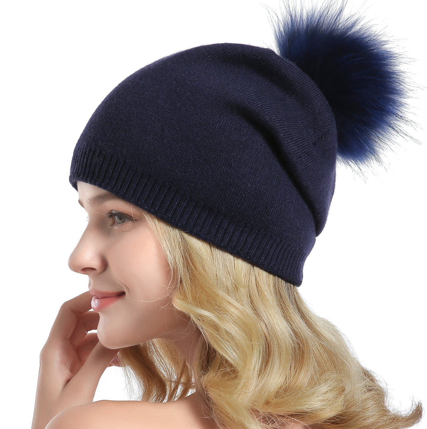 Bonnet Tricoté à Pompon en Fourrure pour Femme – Mode Hiver